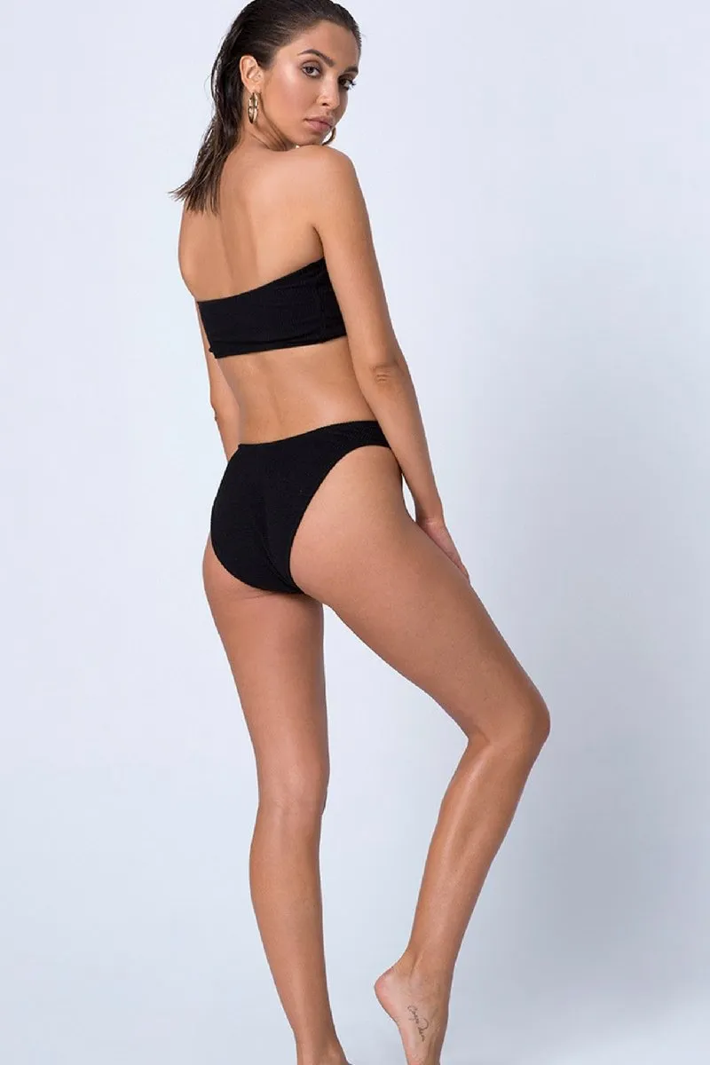 Bikini Samara