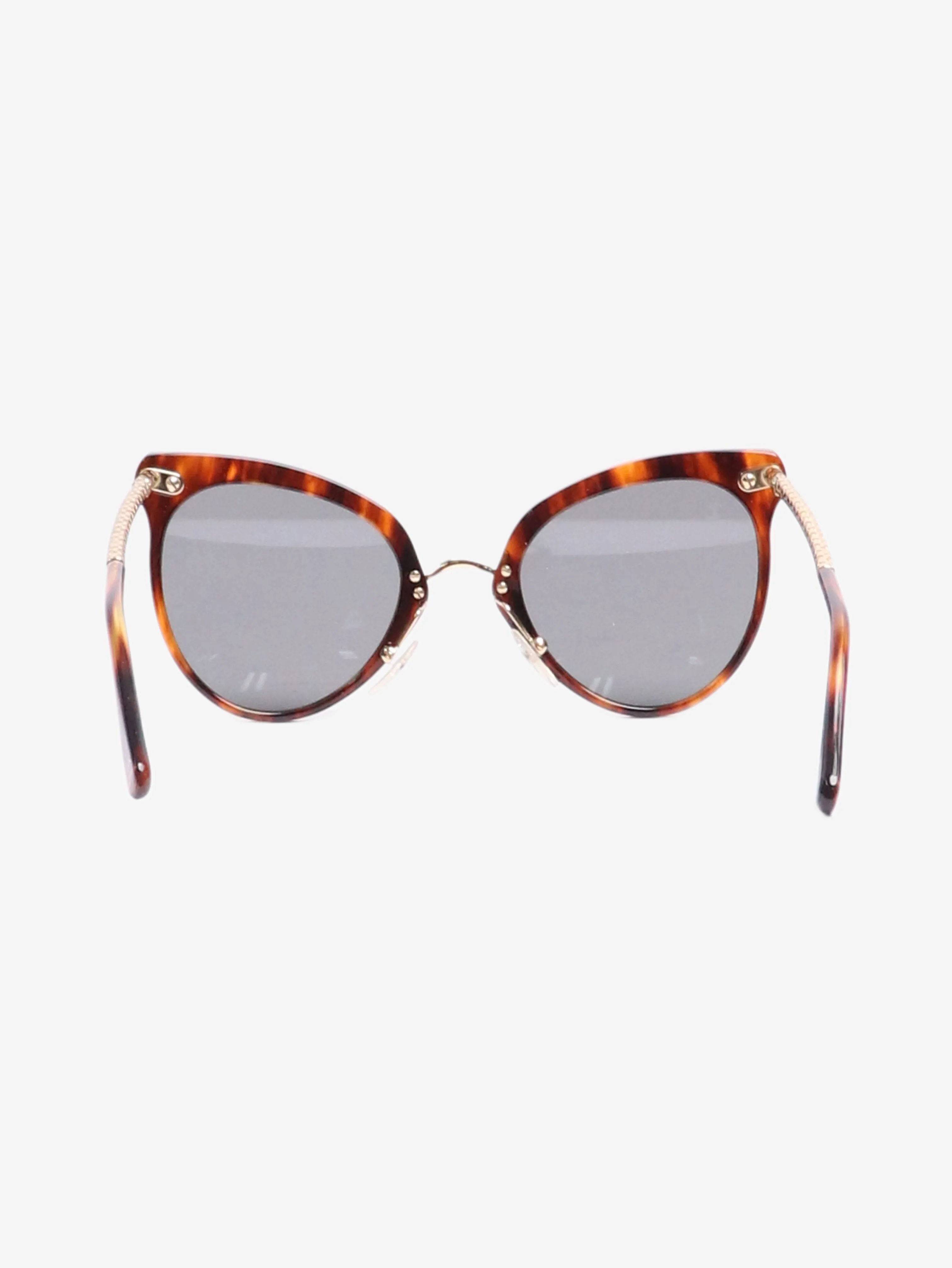 Brown tortoise shell cat-eye sunglasses