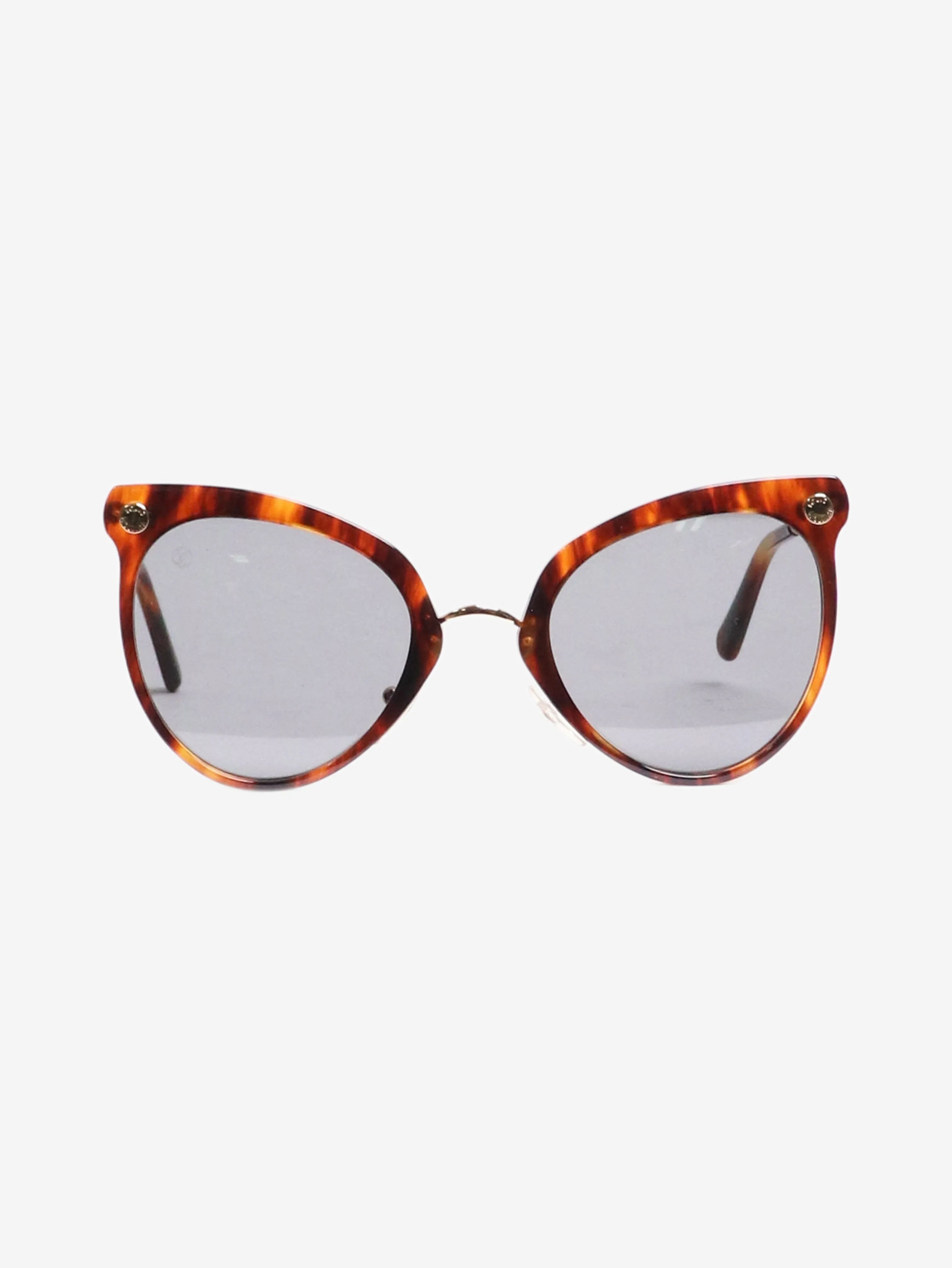Brown tortoise shell cat-eye sunglasses