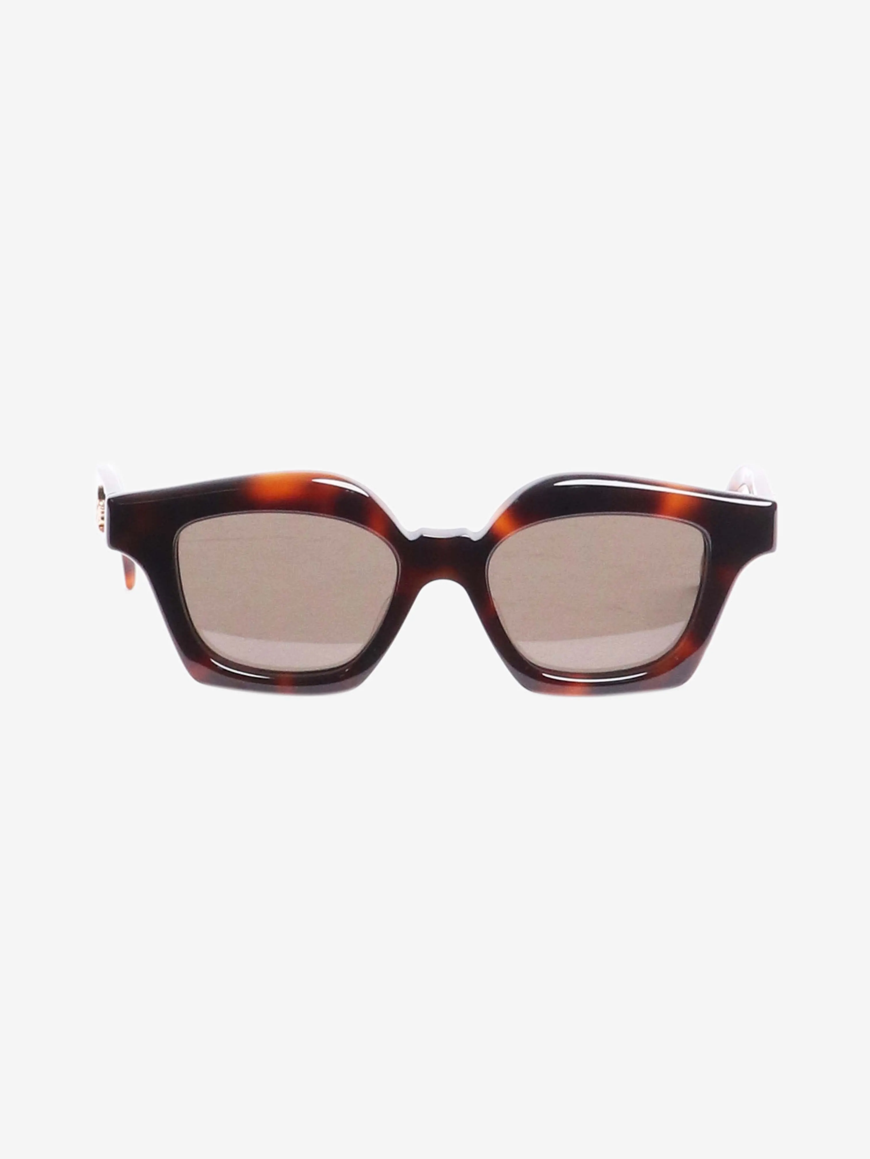Brown tortoise shell sunglasses