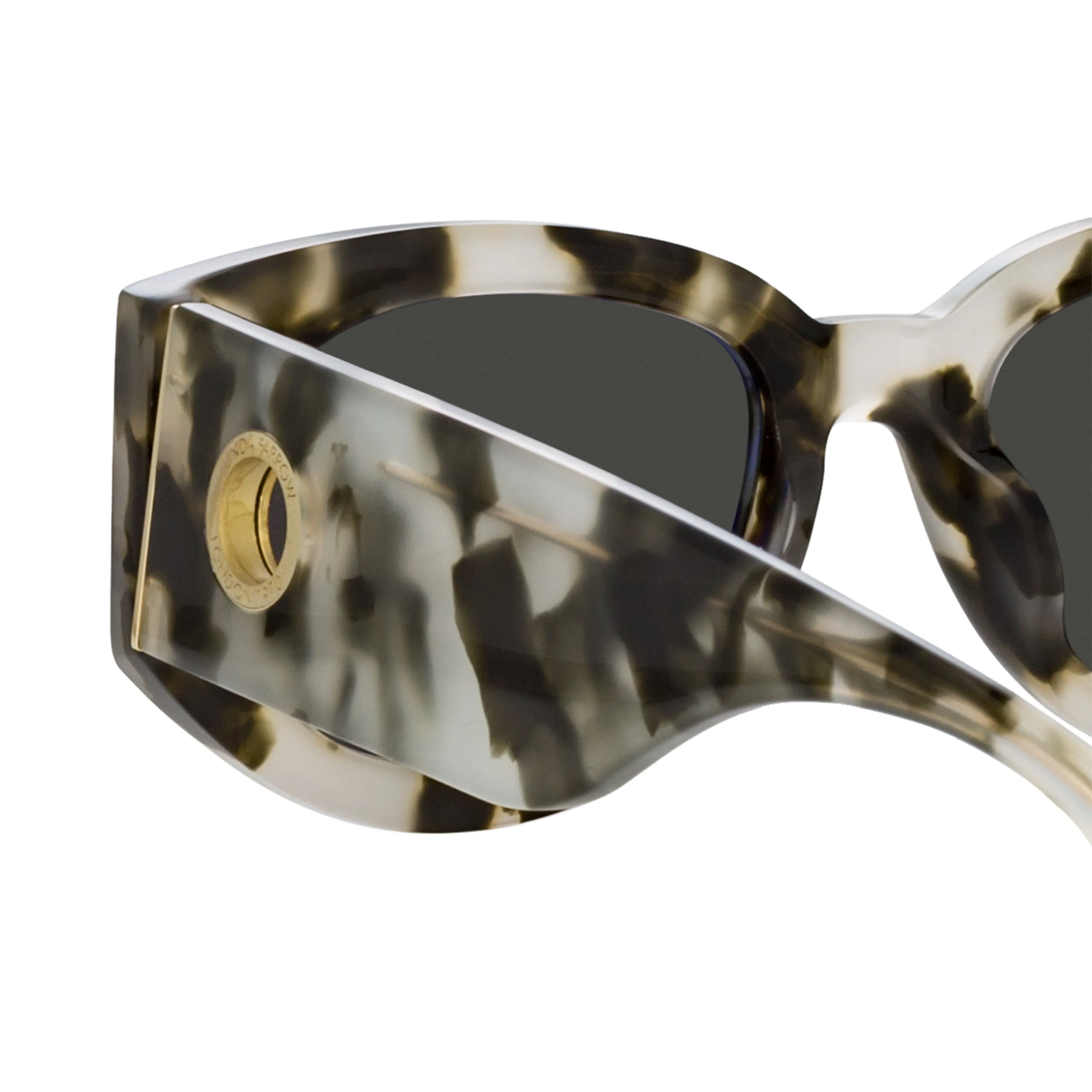 Debbie D-Frame Sunglasses in Black and Grey Tortoiseshell