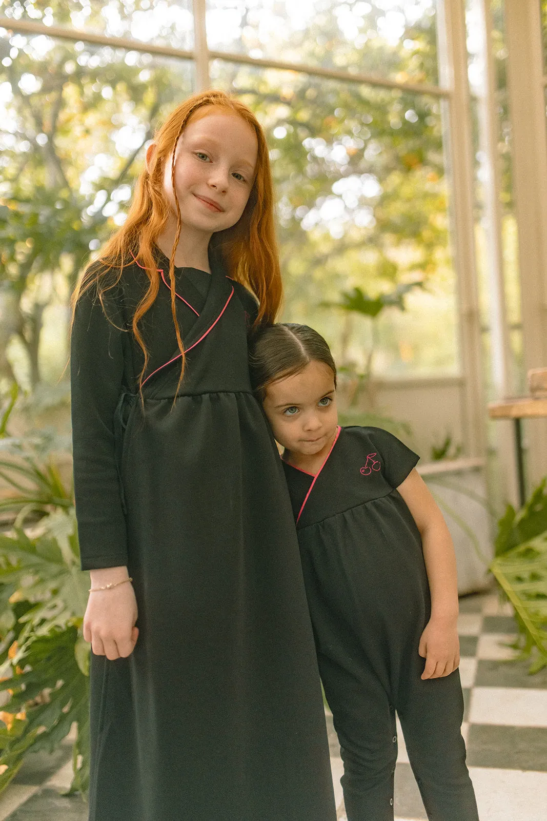 Dinky Girls Wrap Cherry Robe Black/Pink