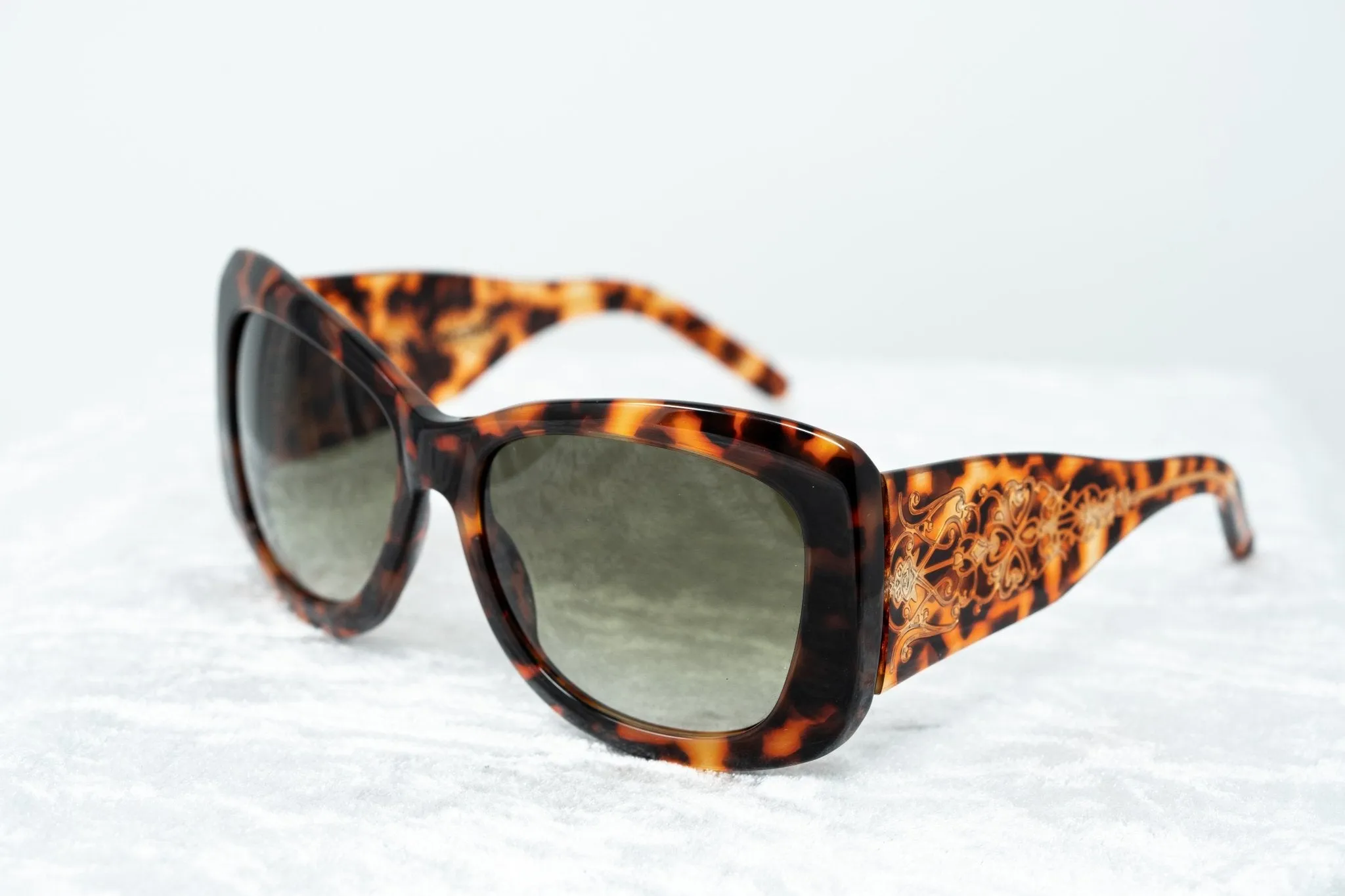 Erickson Beamon Ladies Sunglasses Oversized Tortoise Shell and Grey 8EB2C2T/SHELL