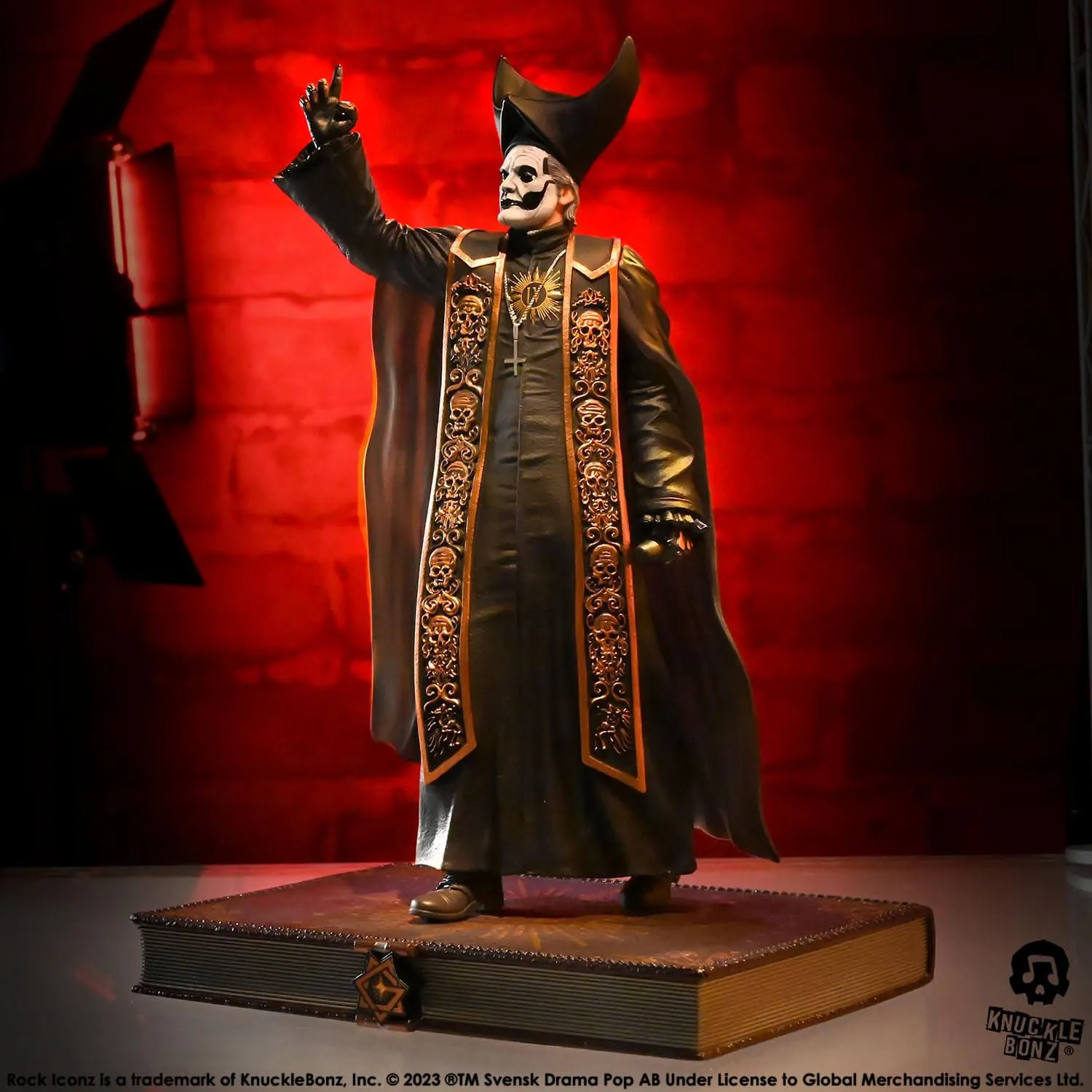 Knucklebonz Ghost Rock Iconz Papa Emeritus IV (Black Robes) Statue