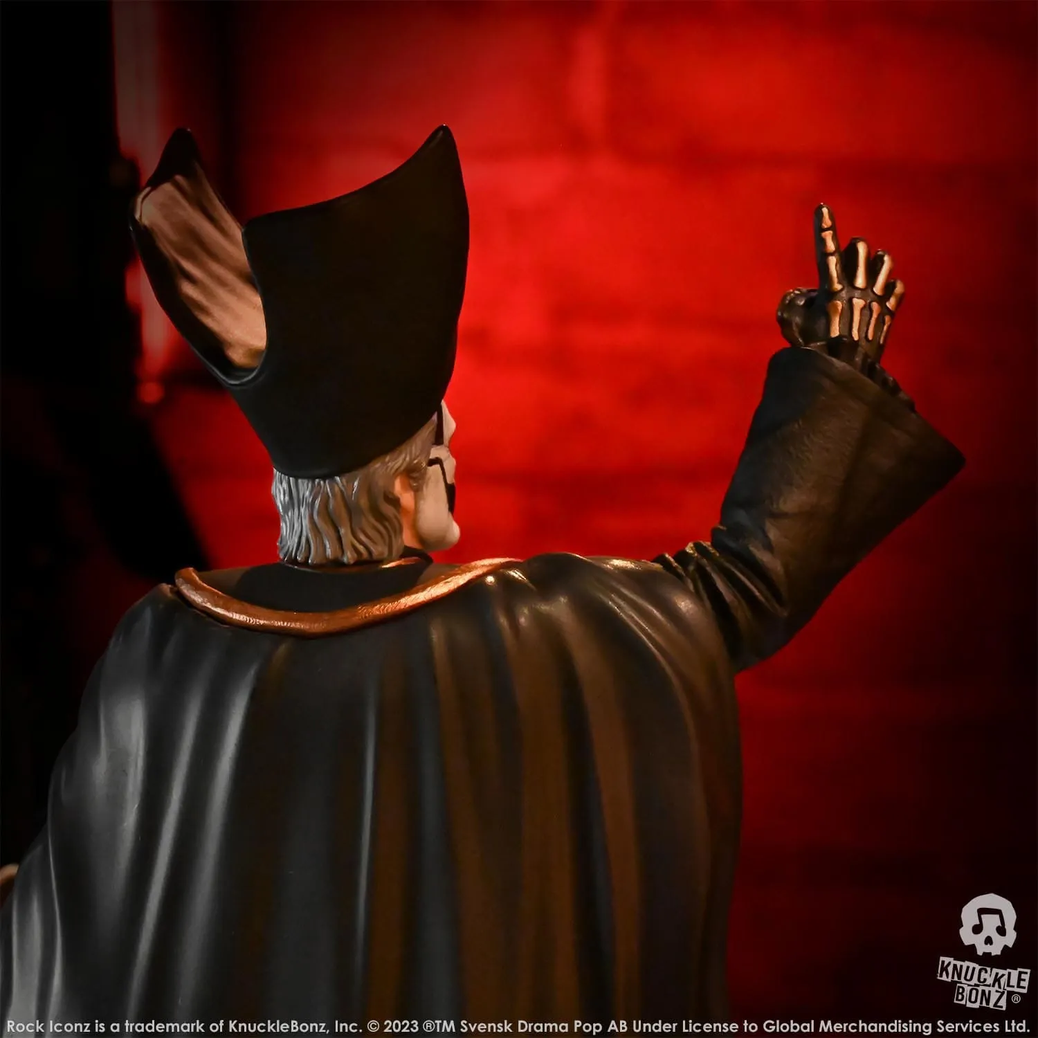 Knucklebonz Ghost Rock Iconz Papa Emeritus IV (Black Robes) Statue