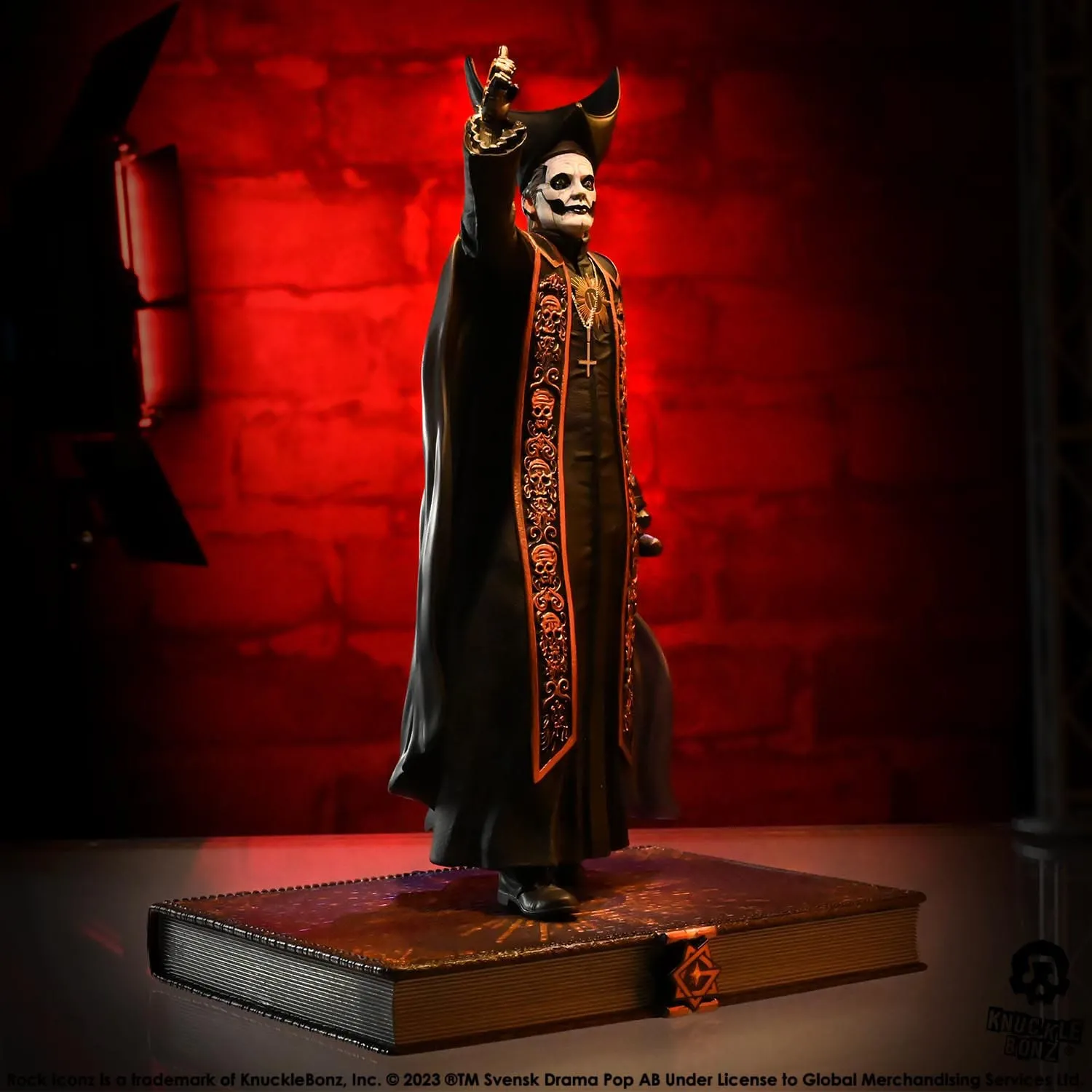 Knucklebonz Ghost Rock Iconz Papa Emeritus IV (Black Robes) Statue
