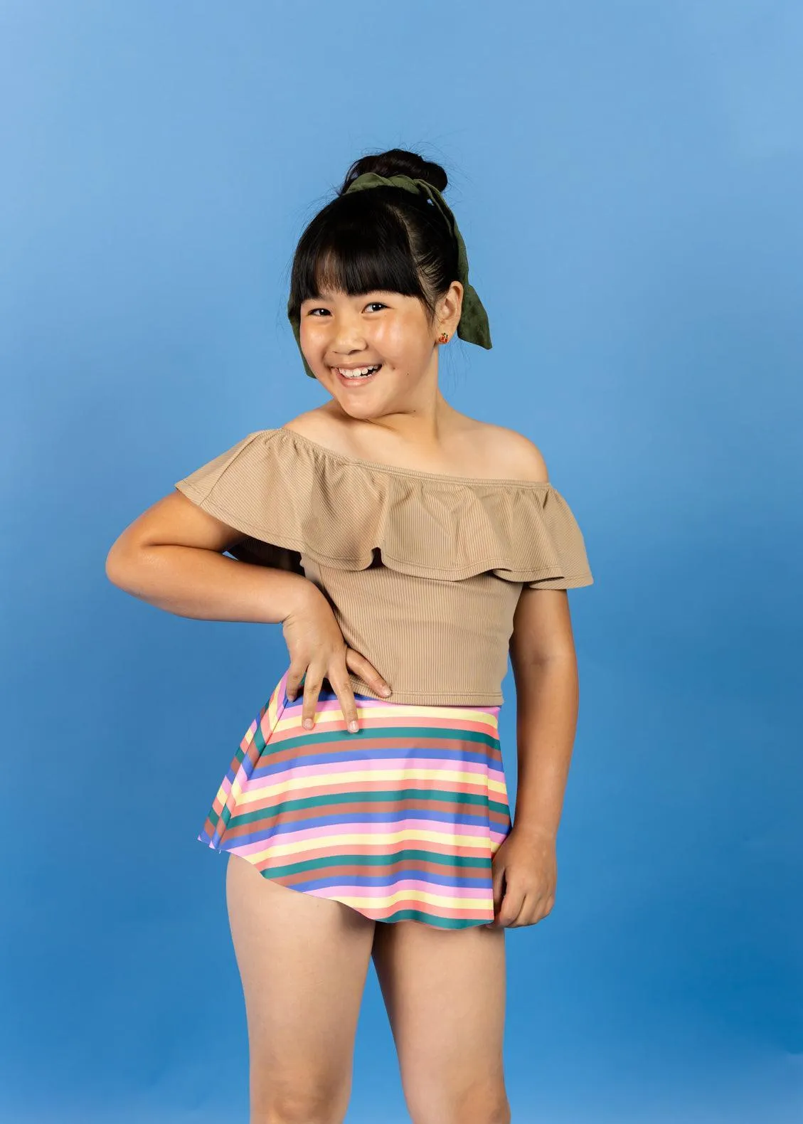 Ribbed Sand Brown | Youth Ruffled Around Top