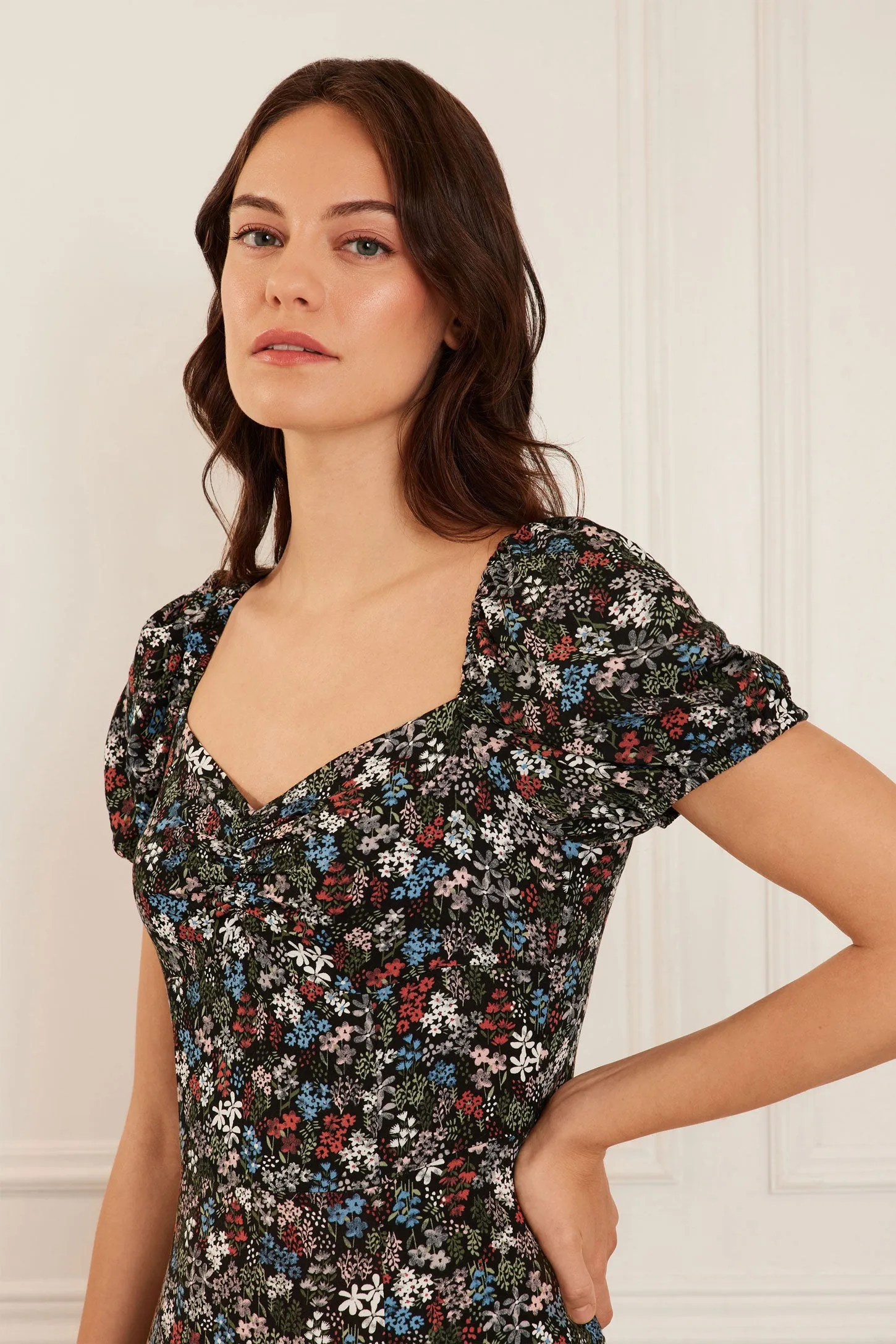 Robe longues col en coeur manches bouffantes - Femme