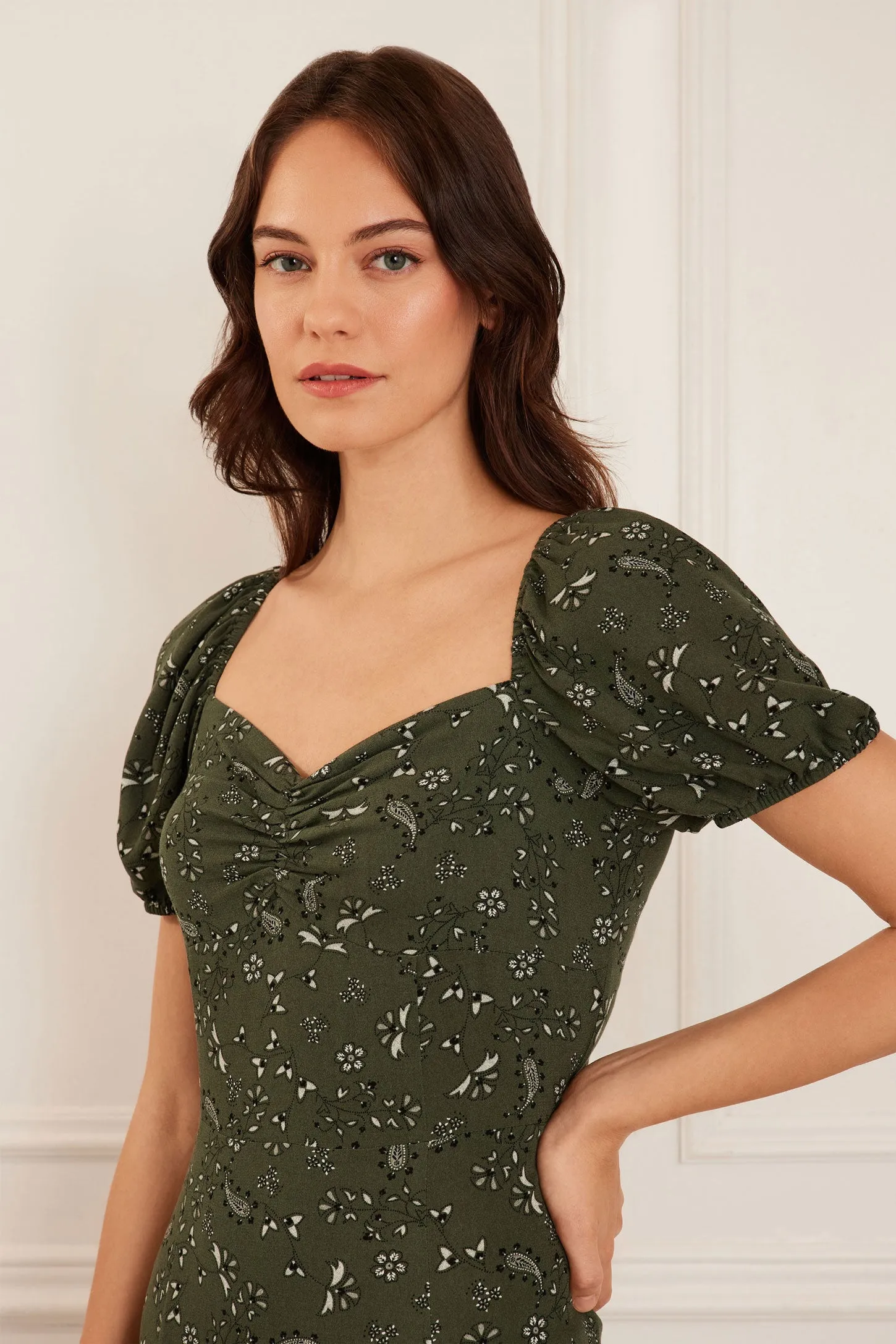 Robe longues col en coeur manches bouffantes - Femme