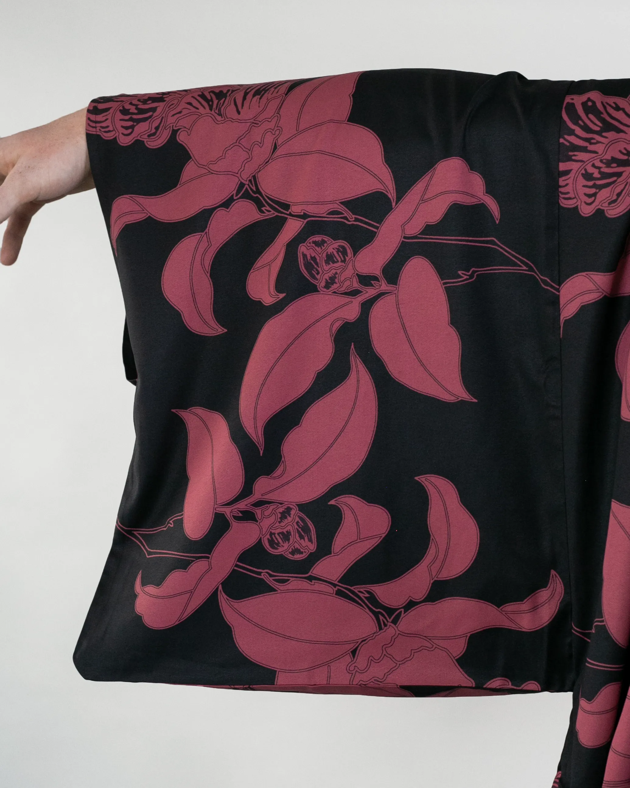 Wa-Modern Haori Robe, Red Flower Pattern